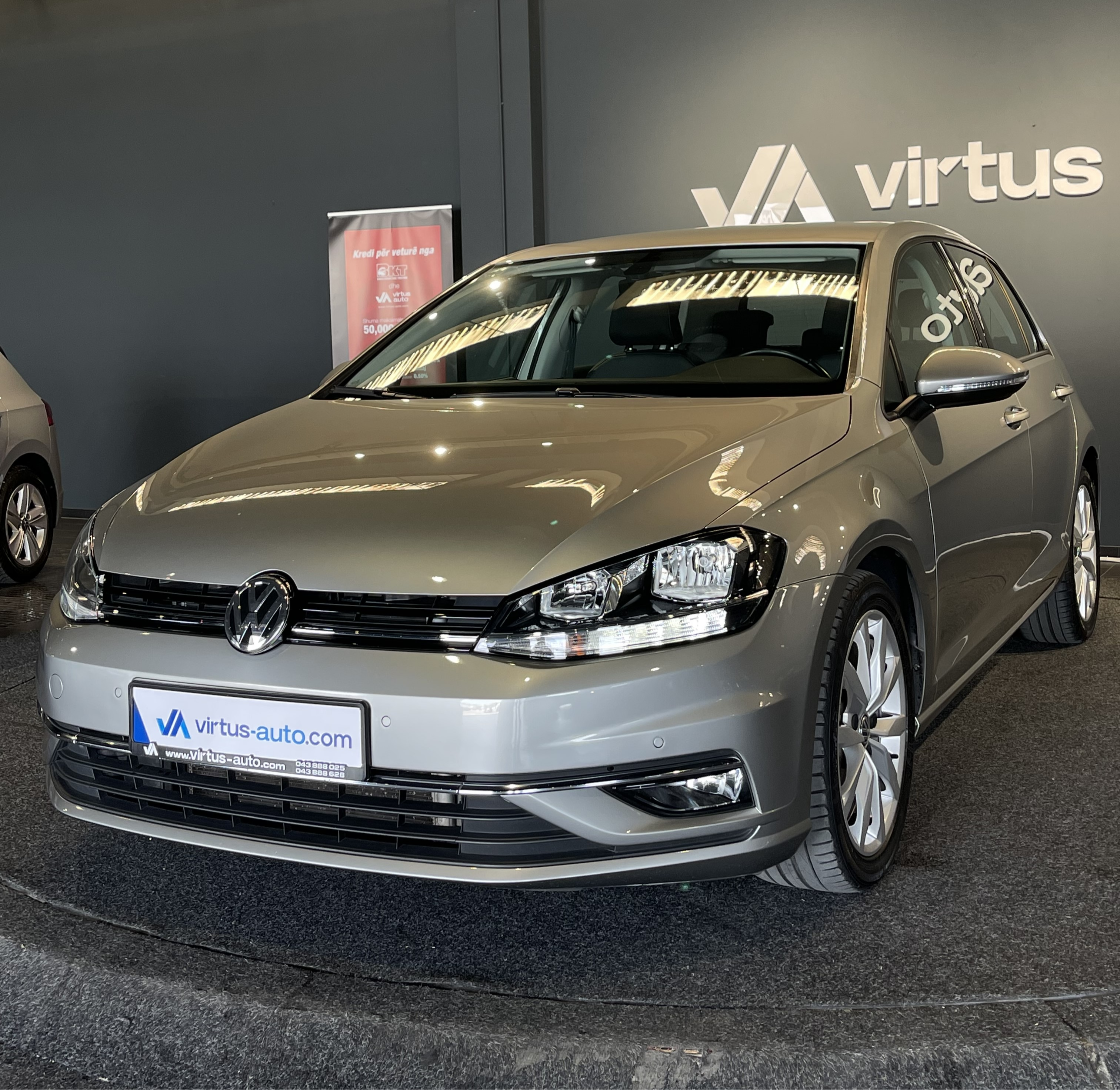 Volkswagen Golf 8   - 2019