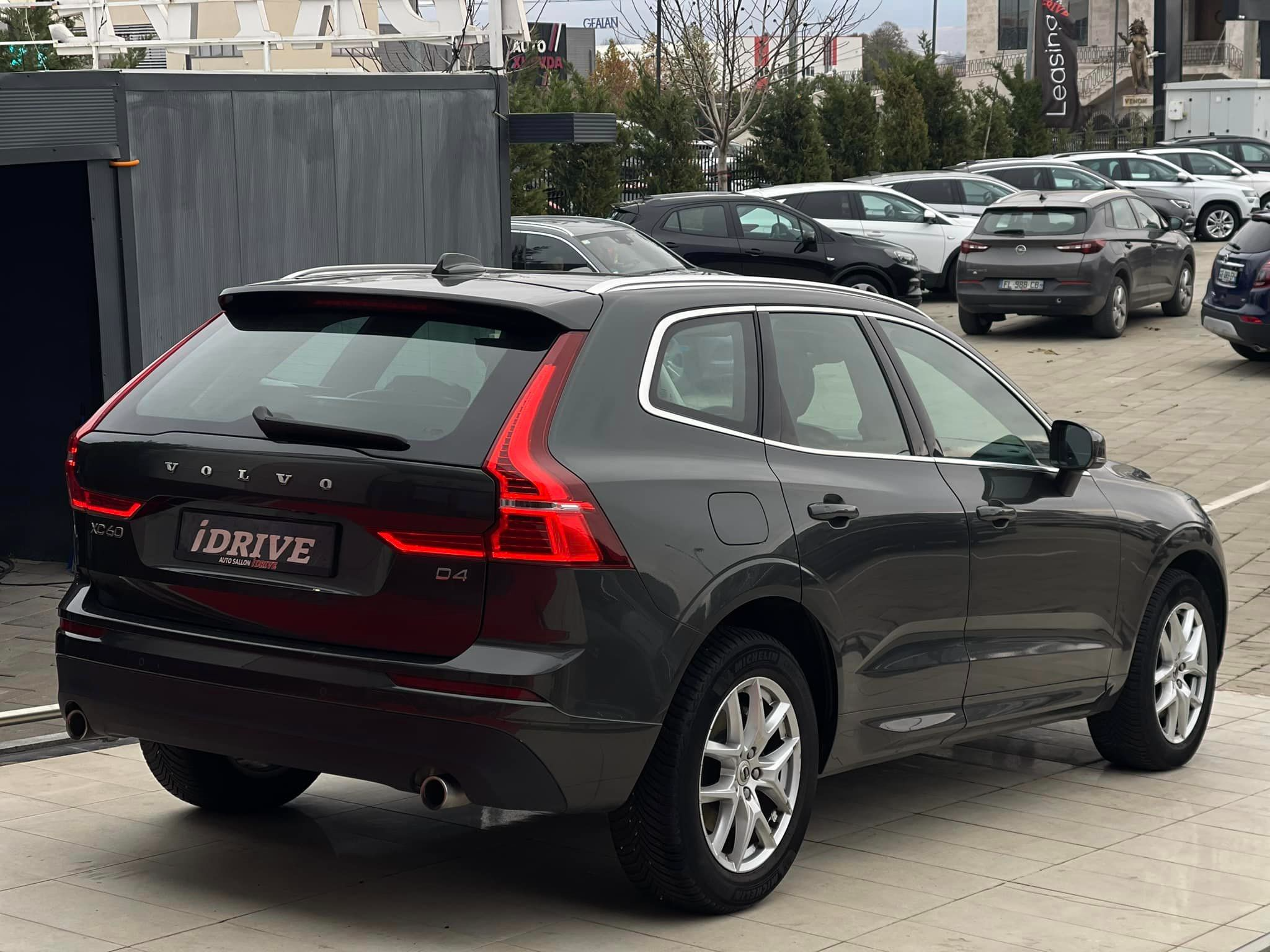 Volvo XC60   - 2018