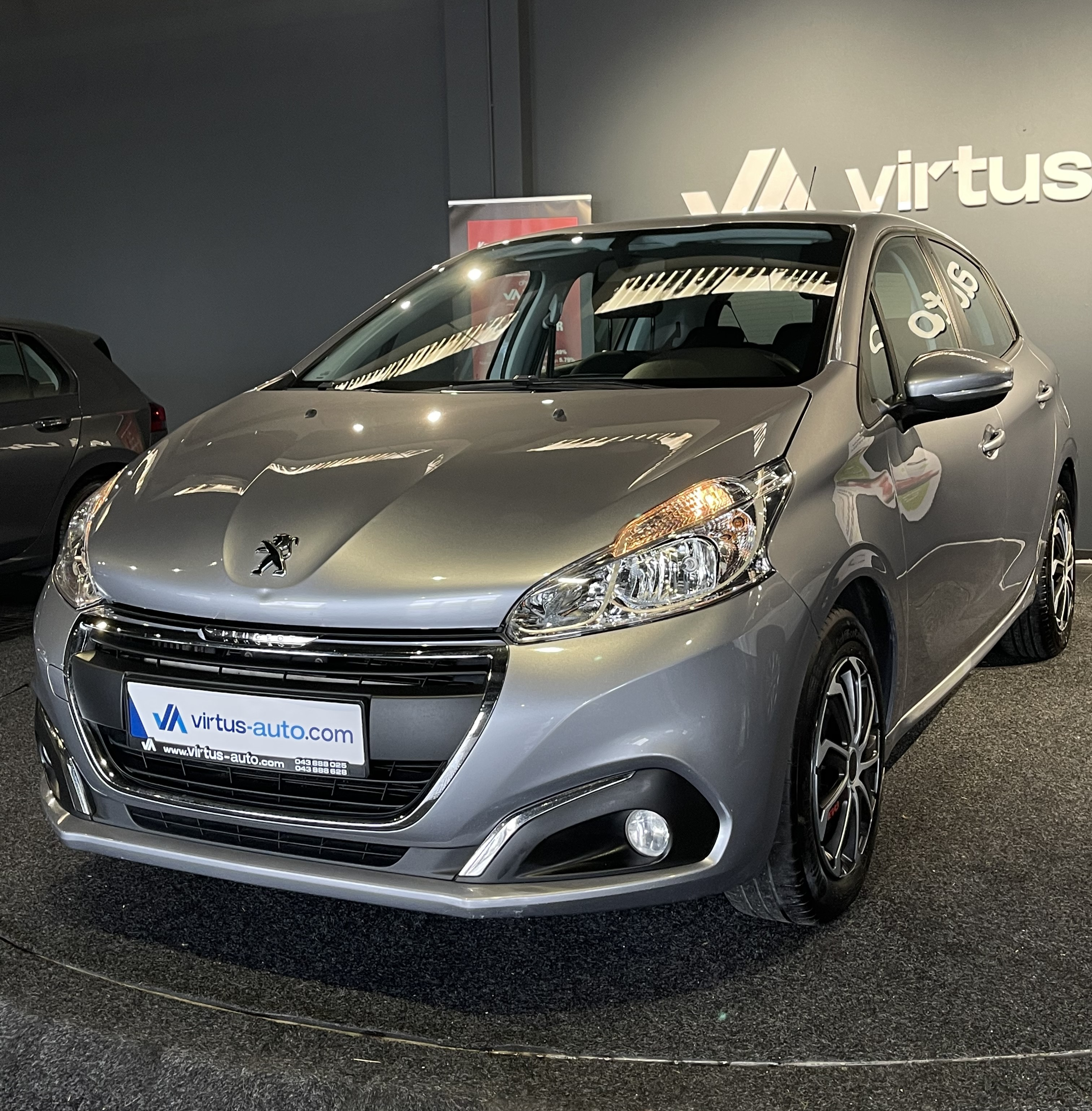 Peugeot 208   - 2020