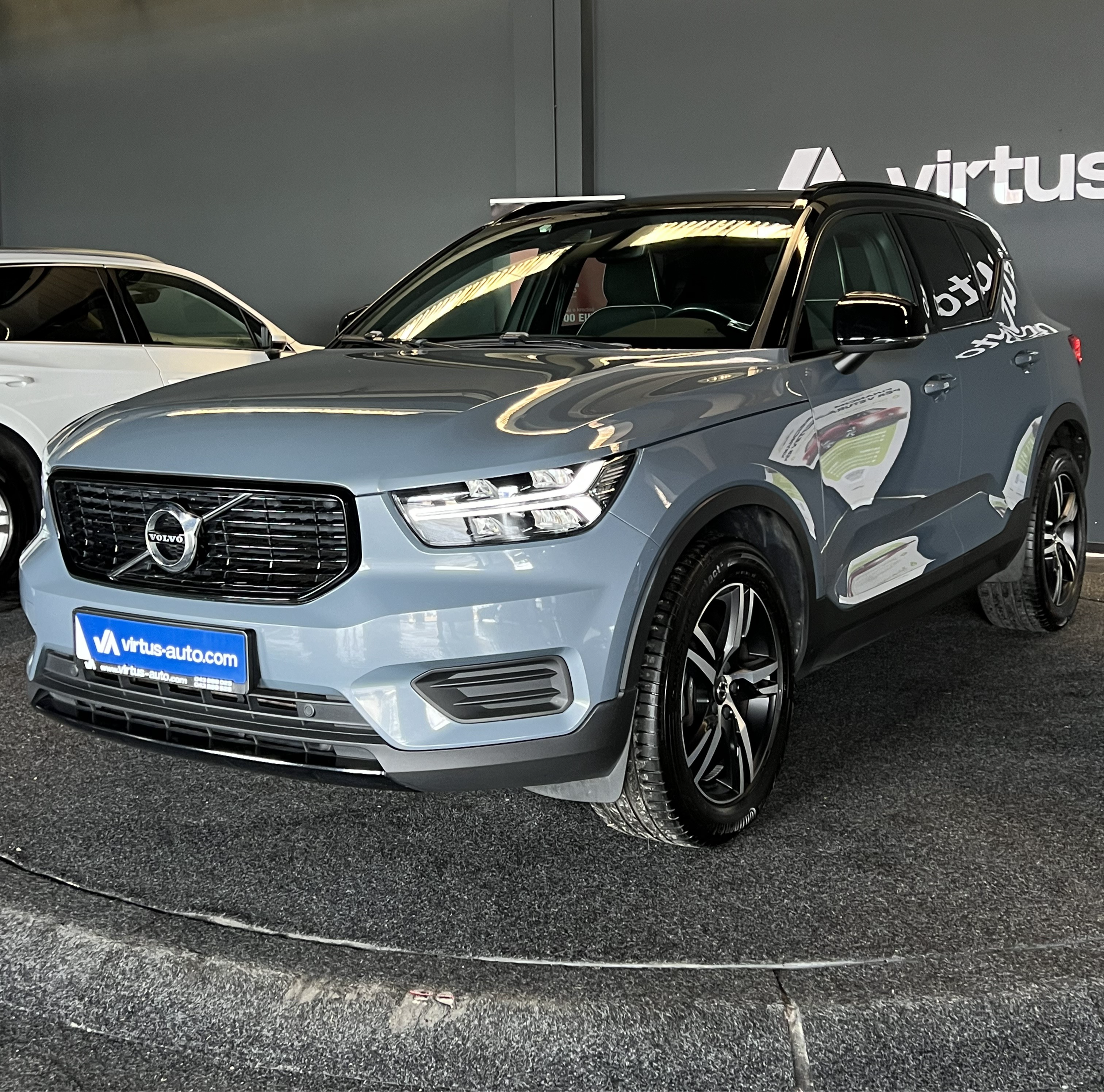 Volvo XC40   - 2020