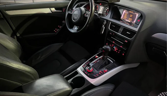 Audi A4  - 2013