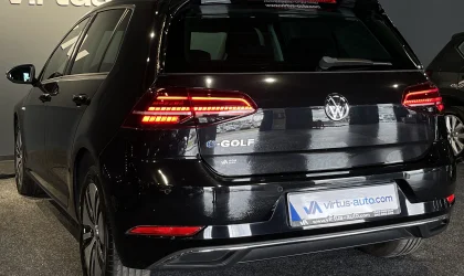 Volkswagen Golf  - 2019