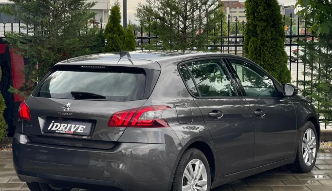 Peugeot 308  - 2020