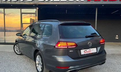 Volkswagen Golf  - 2019