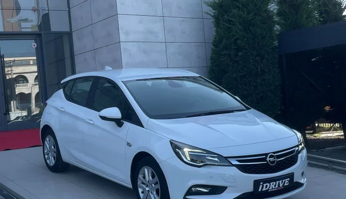 Opel Astra  - 2018