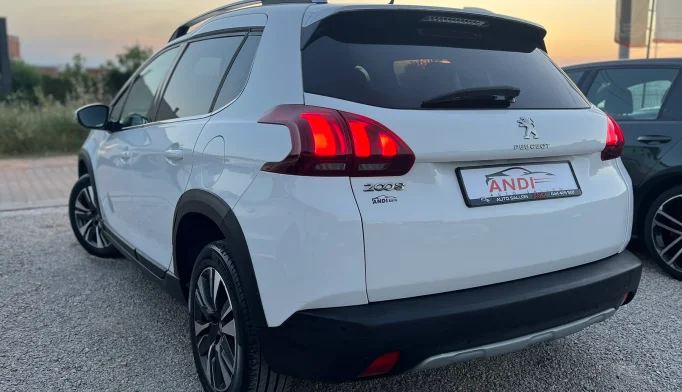 Peugeot 2008  - 2018