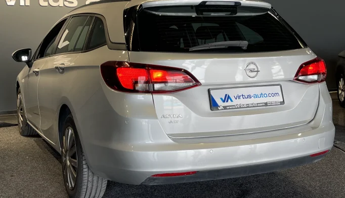 Opel Astra  - 2020