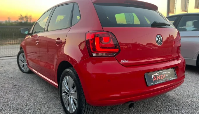 Volkswagen Polo  - 2014