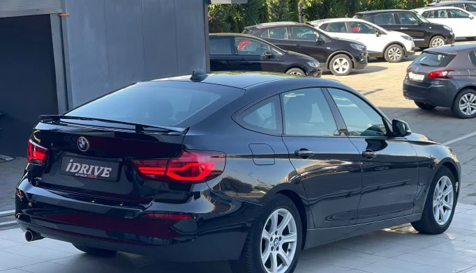 BMW 3 Series  - 2019