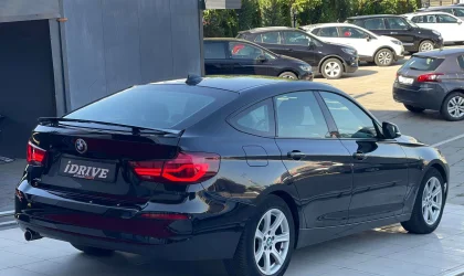 BMW 3 Series  - 2019