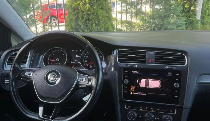 Volkswagen Golf  - 2019