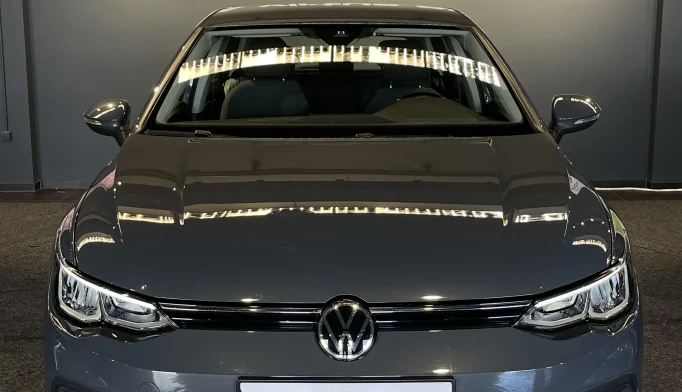 Volkswagen Golf 8  - 2021