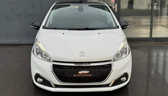 Peugeot 208  - 2016