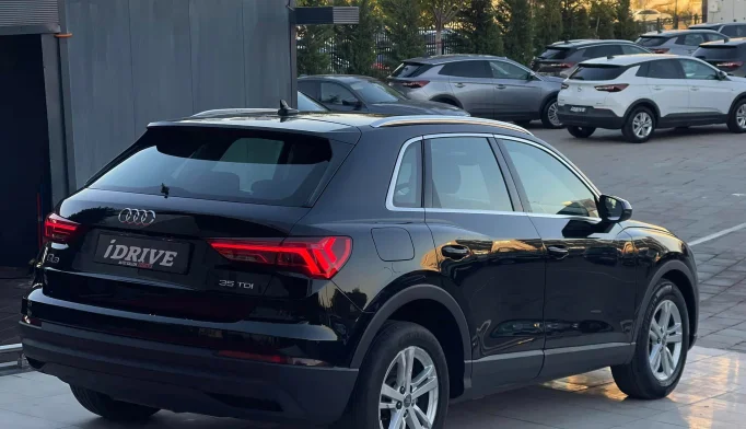 Audi Q3  - 2020