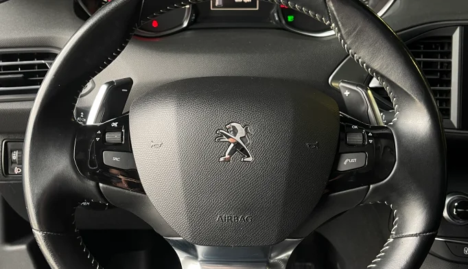 Peugeot 308  - 2018