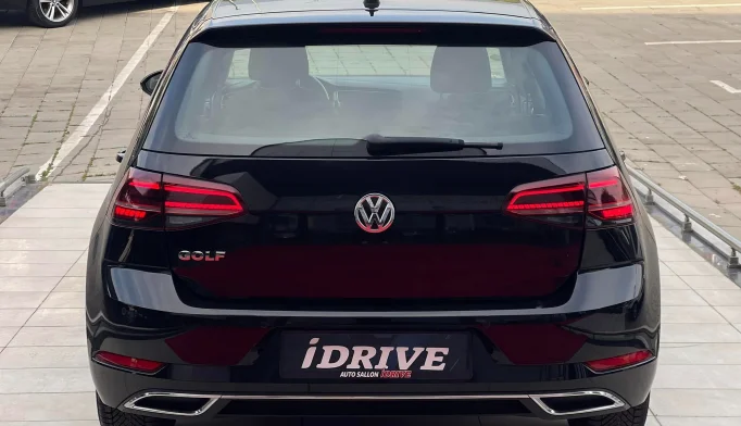 Volkswagen Golf  - 2019