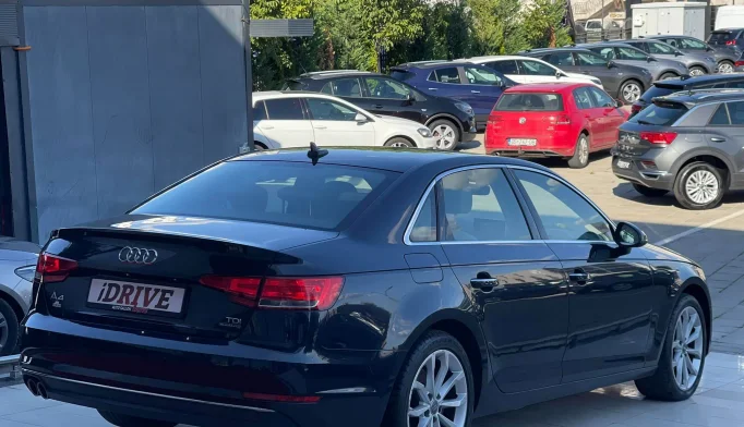 Audi A4  - 2017