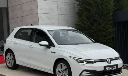 Volkswagen Golf  - 2020