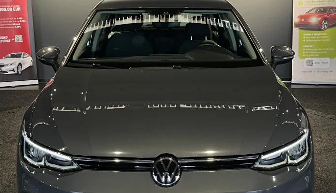 Volkswagen Golf 8  - 2021