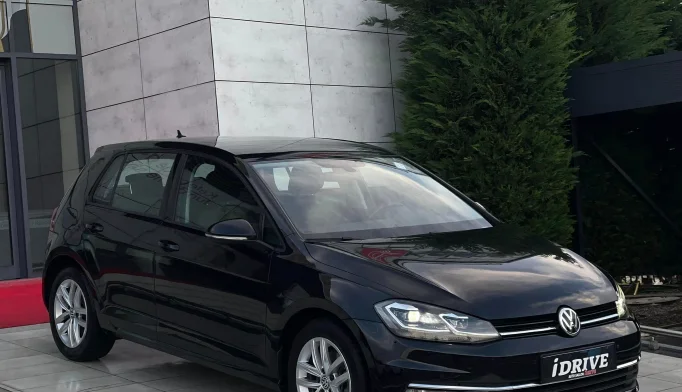 Volkswagen Golf  - 2018