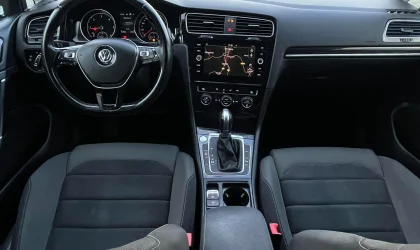 Volkswagen Golf  - 2018