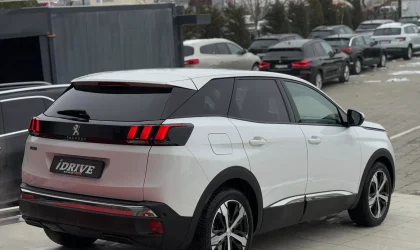 Peugeot 3008  - 2019