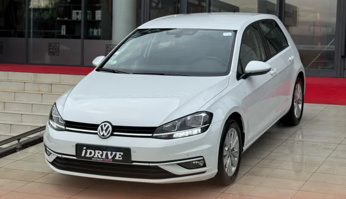 Volkswagen Golf  - 2018