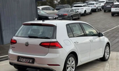 Volkswagen Golf  - 2018