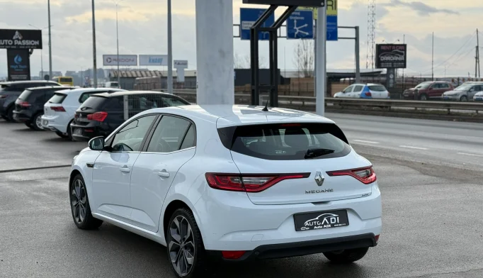 Renault Megane  - 2016