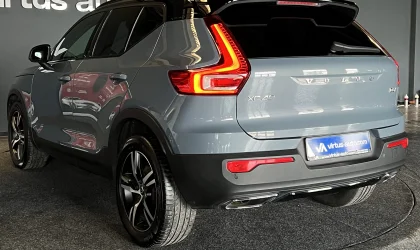 Volvo XC40  - 2020