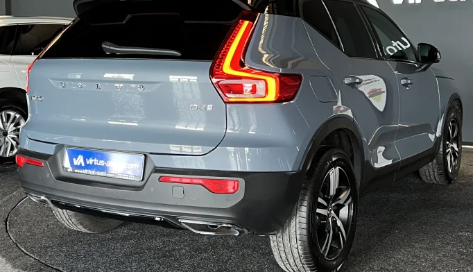 Volvo XC40  - 2020