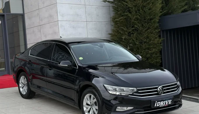 Volkswagen Passat  - 2021