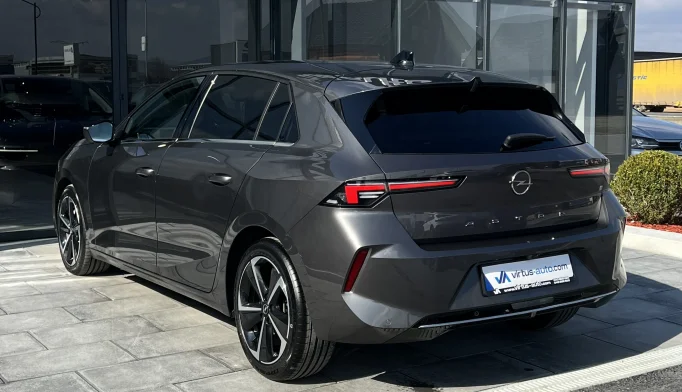 Opel Astra  - 2023