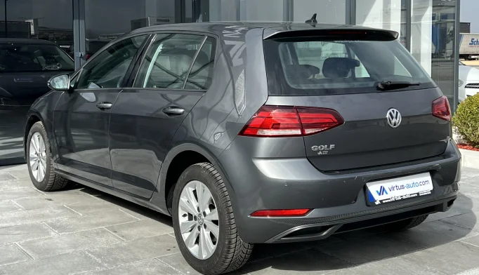 Volkswagen Golf  - 2019