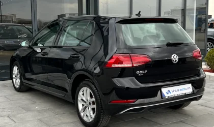 Volkswagen Golf  - 2018