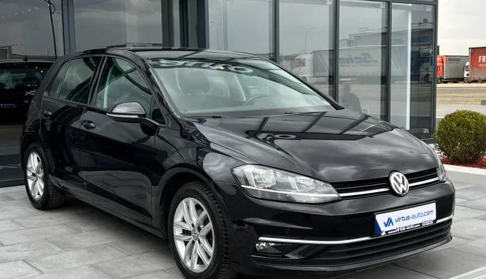 Volkswagen Golf  - 2018