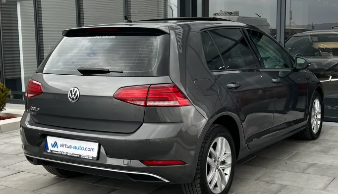 Volkswagen Golf  - 2019