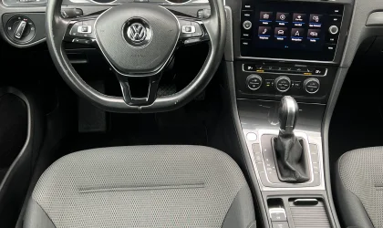 Volkswagen Golf  - 2019